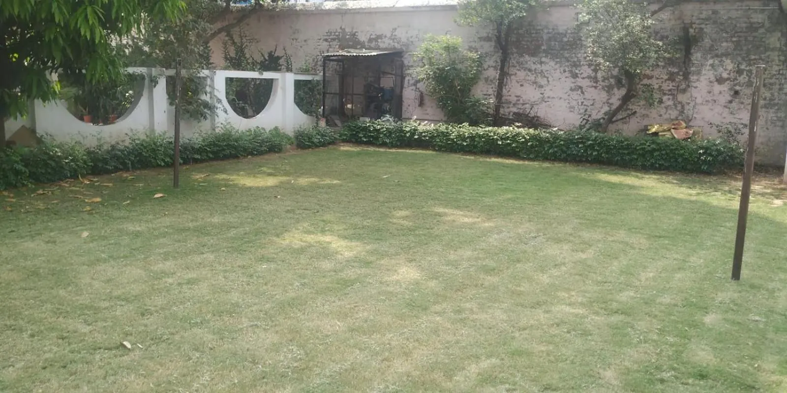 The Nature Abode Varanasi Apartment